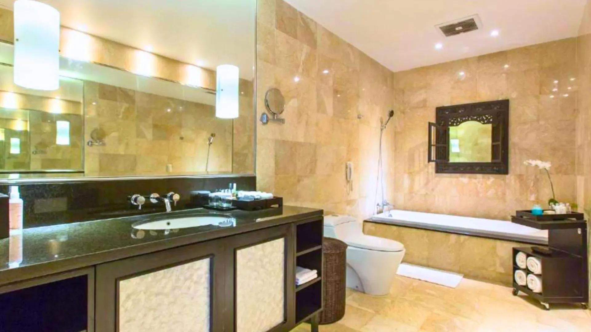 Dilana 2 Bedroom Bamboo Villas Ju66 Seminyak